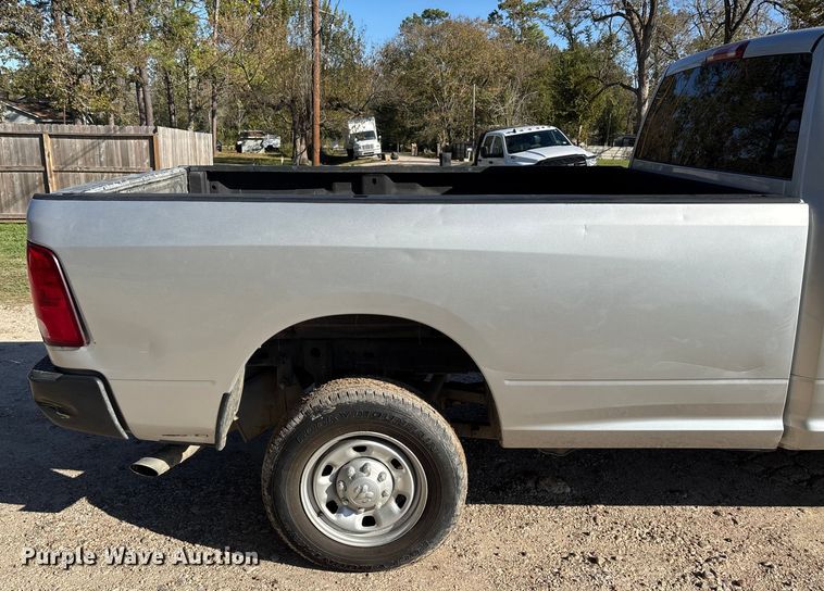 image for item DT4984 2017 RAM 2500HD Crew Cab pickup truck