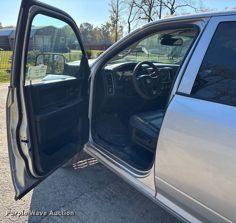 image for item DT4984 2017 RAM 2500HD Crew Cab pickup truck