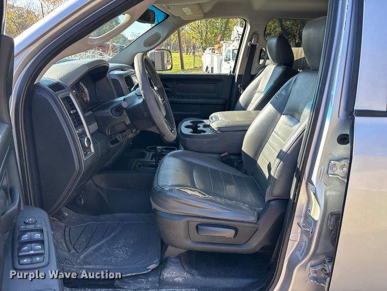 image for item DT4984 2017 RAM 2500HD Crew Cab pickup truck