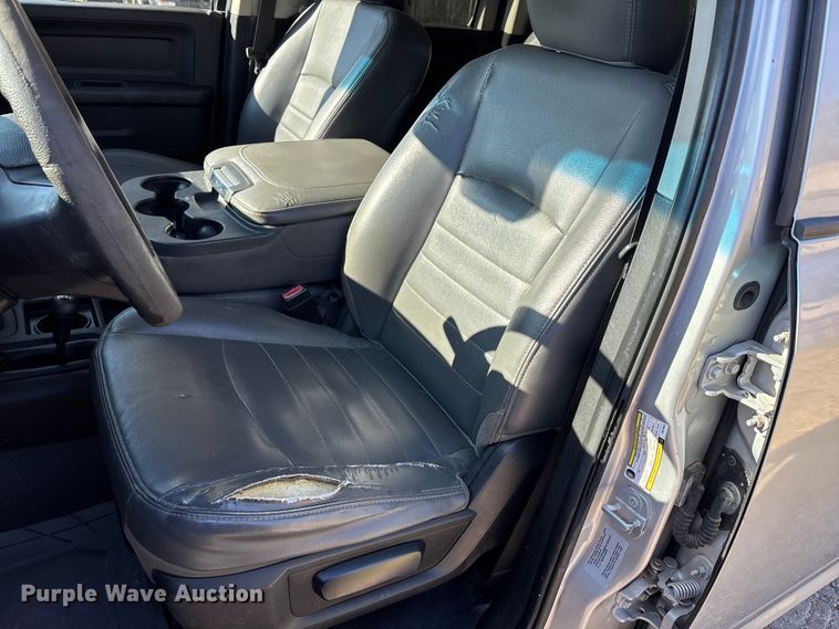 image for item DT4984 2017 RAM 2500HD Crew Cab pickup truck