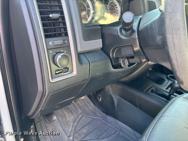 image for item DT4984 2017 RAM 2500HD Crew Cab pickup truck