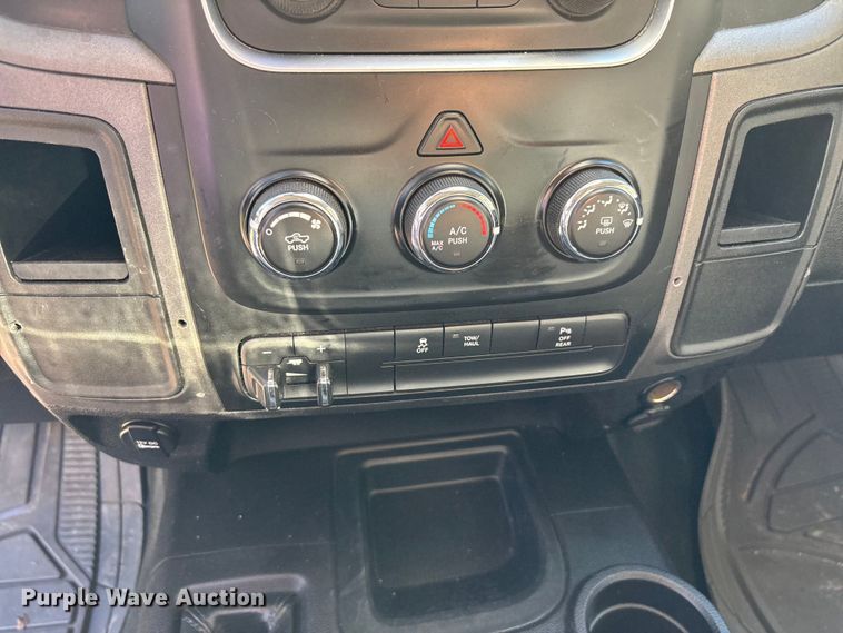 image for item DT4984 2017 RAM 2500HD Crew Cab pickup truck