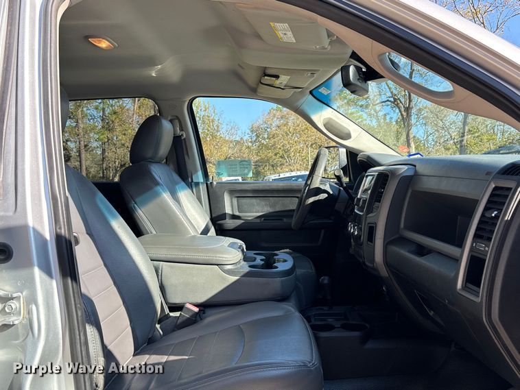 image for item DT4984 2017 RAM 2500HD Crew Cab pickup truck