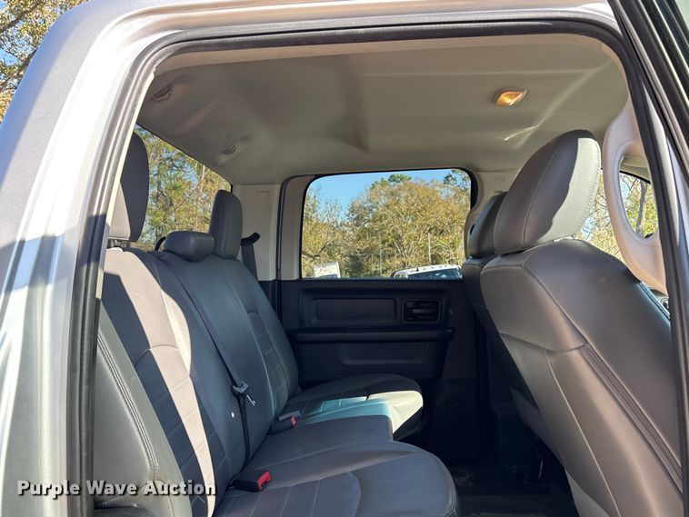 image for item DT4984 2017 RAM 2500HD Crew Cab pickup truck