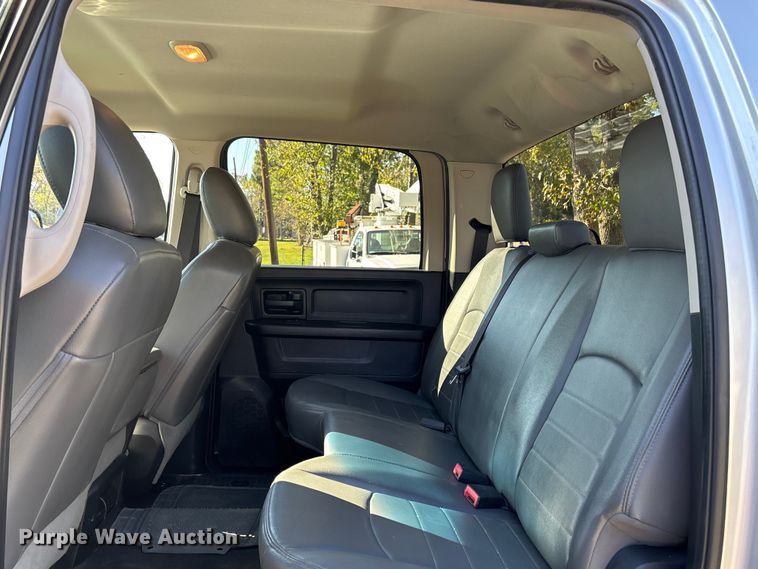 image for item DT4984 2017 RAM 2500HD Crew Cab pickup truck