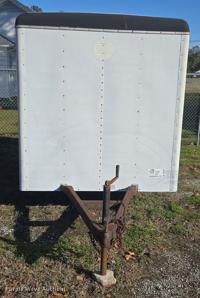 image for item DT5389 1996 Wells Cargo TW101 enclosed cargo trailer