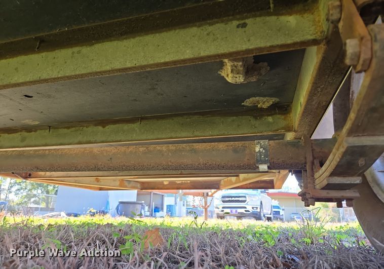 image for item DT5389 1996 Wells Cargo TW101 enclosed cargo trailer