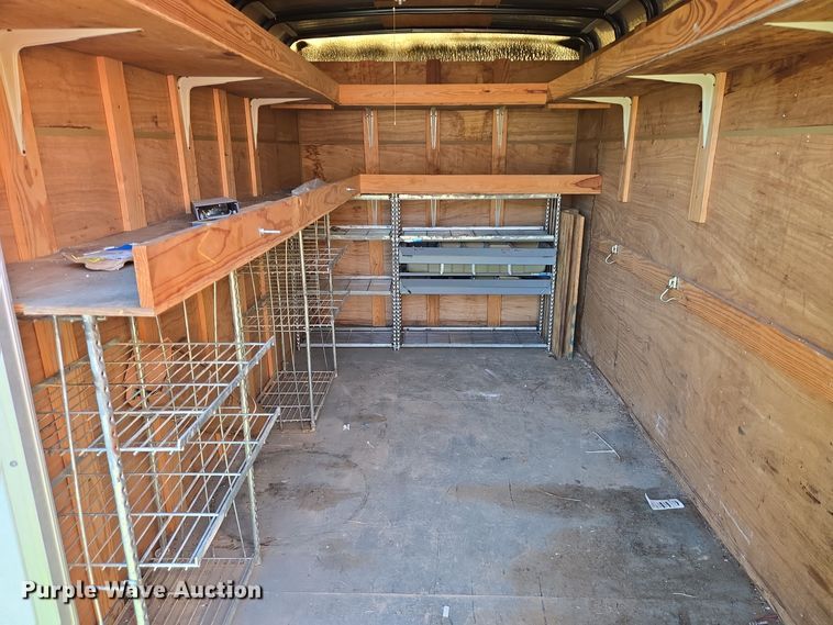 image for item DT5389 1996 Wells Cargo TW101 enclosed cargo trailer