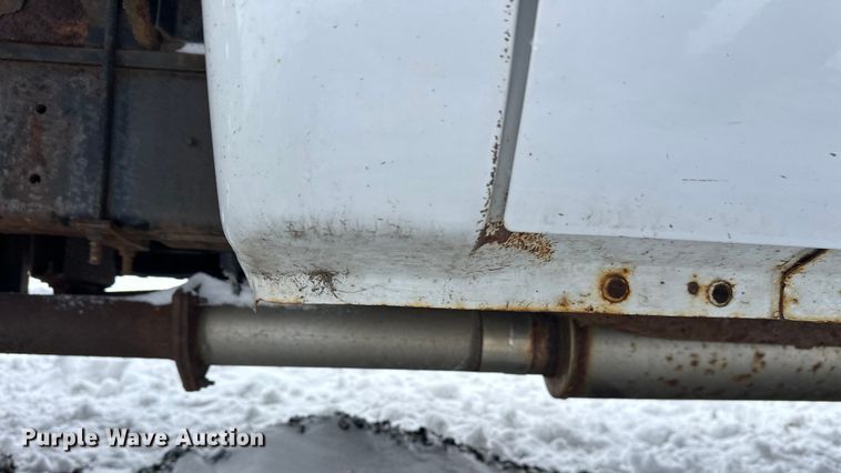 image for item DT6457 2012 Ford F450 Crew Cab flatbed truck