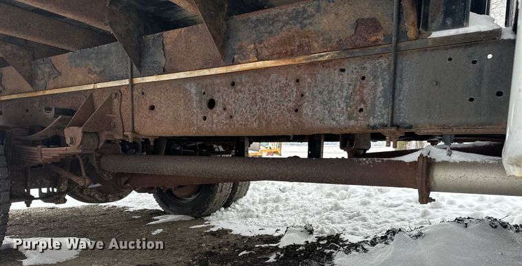 image for item DT6457 2012 Ford F450 Crew Cab flatbed truck