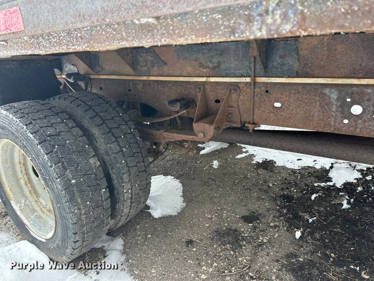 image for item DT6457 2012 Ford F450 Crew Cab flatbed truck