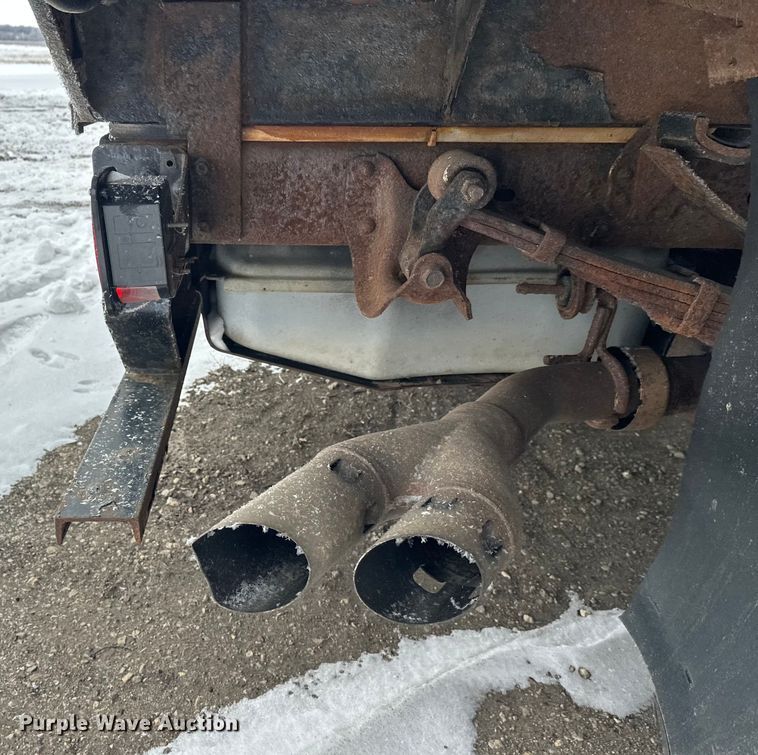 image for item DT6457 2012 Ford F450 Crew Cab flatbed truck