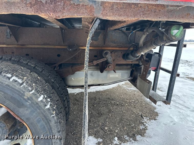 image for item DT6457 2012 Ford F450 Crew Cab flatbed truck