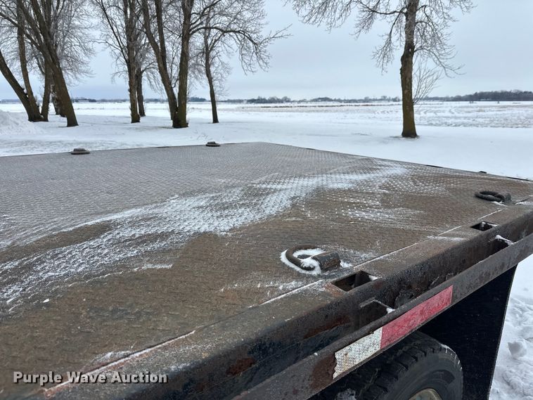 image for item DT6457 2012 Ford F450 Crew Cab flatbed truck