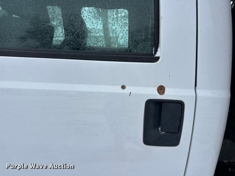 image for item DT6457 2012 Ford F450 Crew Cab flatbed truck