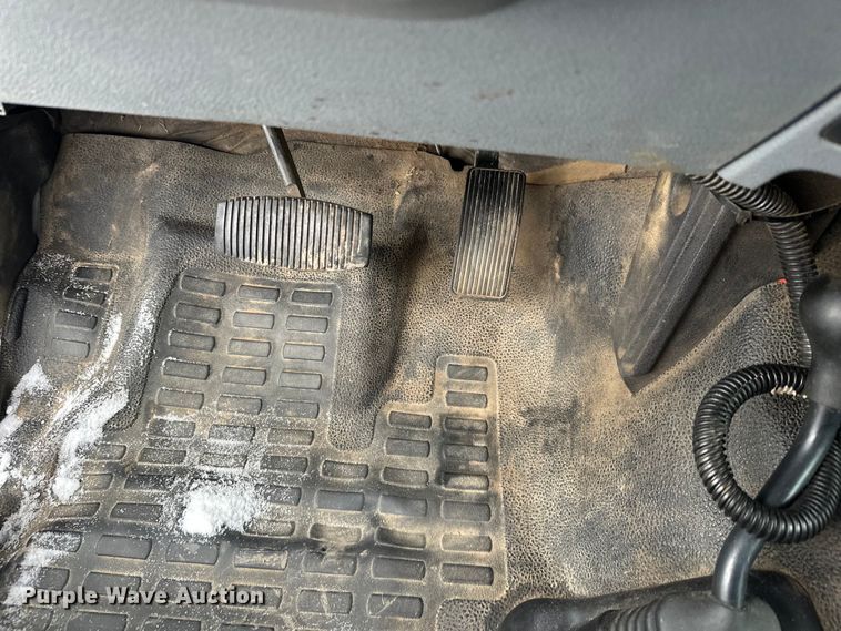 image for item DT6457 2012 Ford F450 Crew Cab flatbed truck