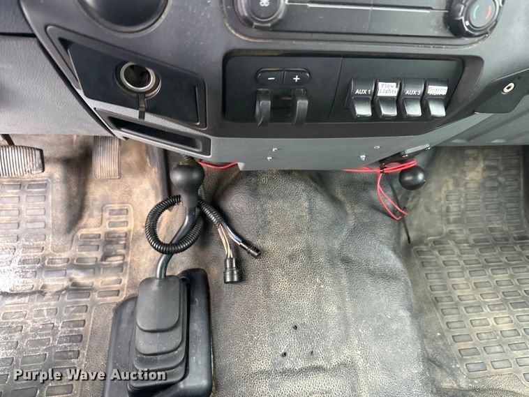 image for item DT6457 2012 Ford F450 Crew Cab flatbed truck