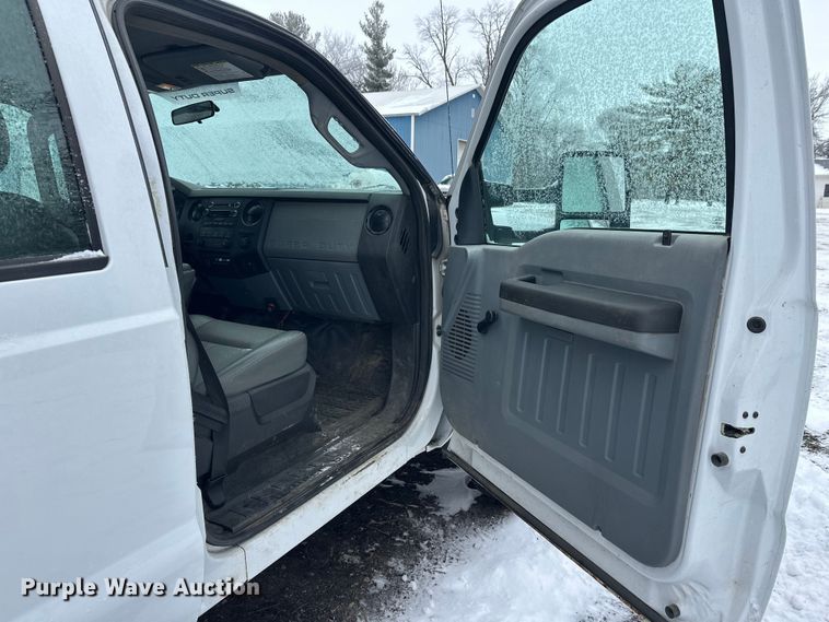 image for item DT6457 2012 Ford F450 Crew Cab flatbed truck