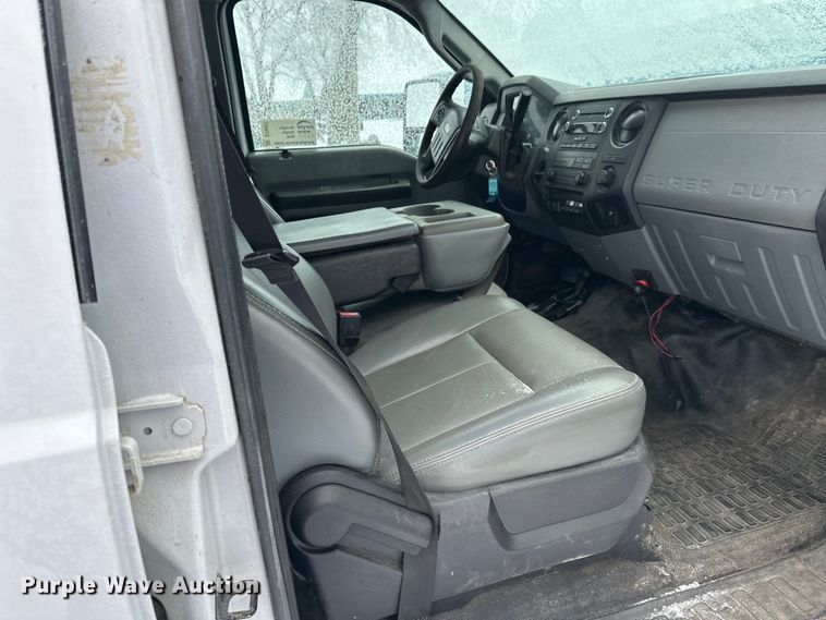 image for item DT6457 2012 Ford F450 Crew Cab flatbed truck