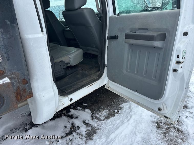 image for item DT6457 2012 Ford F450 Crew Cab flatbed truck