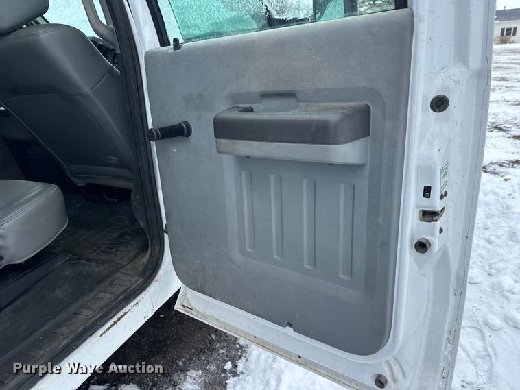 image for item DT6457 2012 Ford F450 Crew Cab flatbed truck