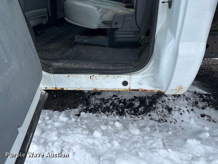 image for item DT6457 2012 Ford F450 Crew Cab flatbed truck