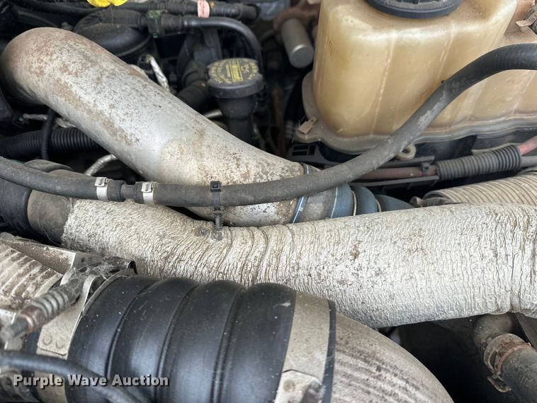 image for item DT6457 2012 Ford F450 Crew Cab flatbed truck