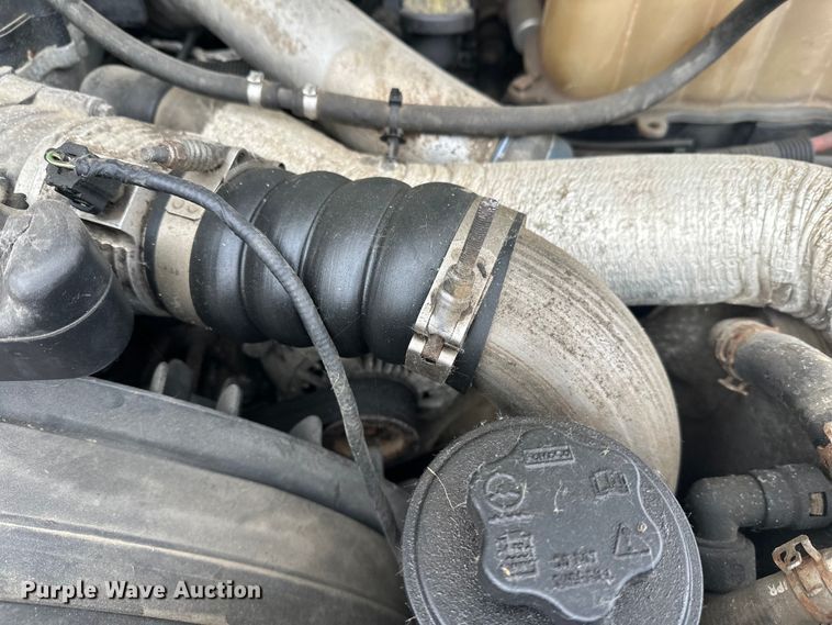 image for item DT6457 2012 Ford F450 Crew Cab flatbed truck