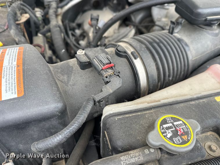 image for item DT6457 2012 Ford F450 Crew Cab flatbed truck