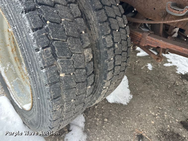 image for item DT6457 2012 Ford F450 Crew Cab flatbed truck