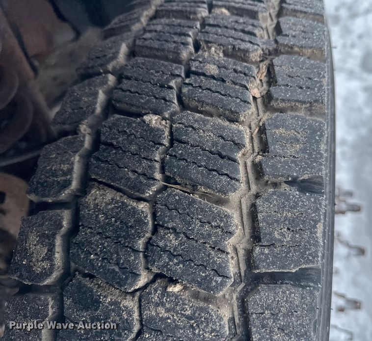 image for item DT6457 2012 Ford F450 Crew Cab flatbed truck