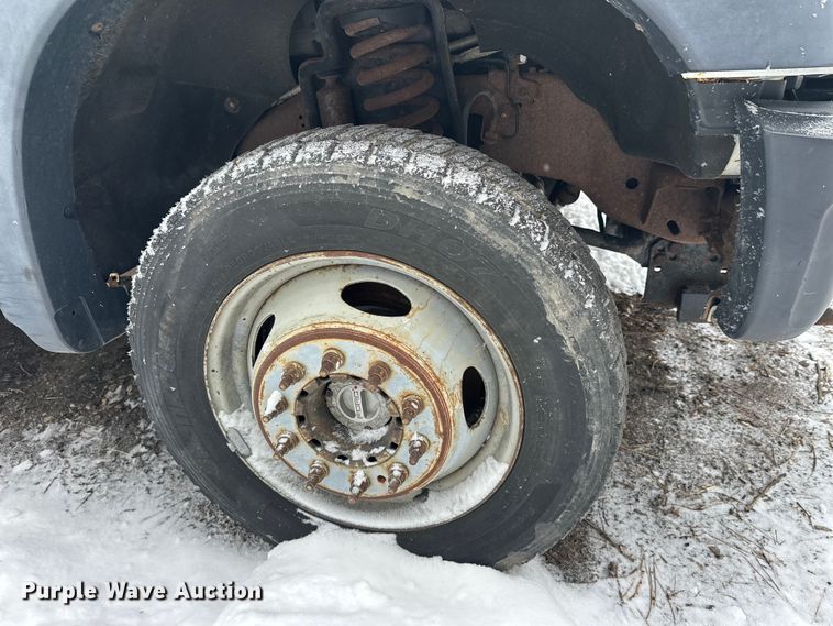 image for item DT6457 2012 Ford F450 Crew Cab flatbed truck