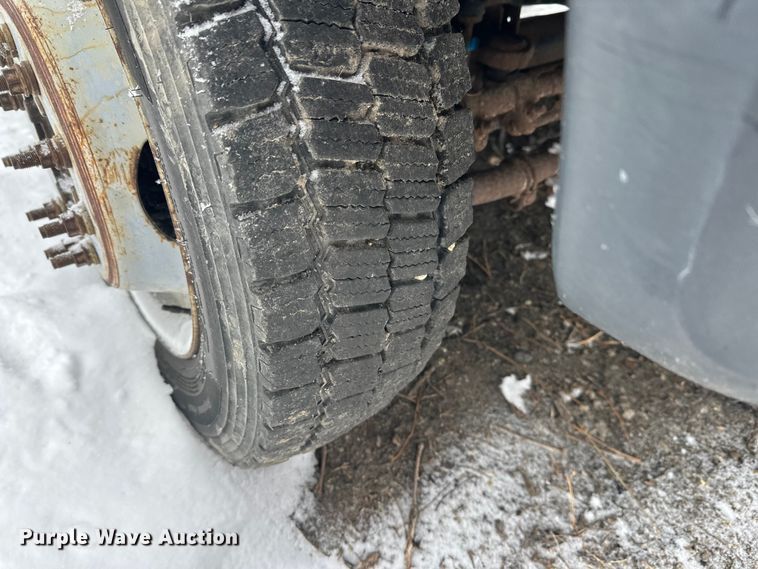 image for item DT6457 2012 Ford F450 Crew Cab flatbed truck