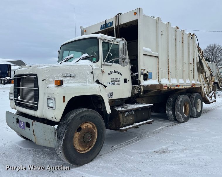 1995 Ford Lnt8000 Refuse Truck VIN: 1FDYW82E0SVA83259 Lot: 999329102