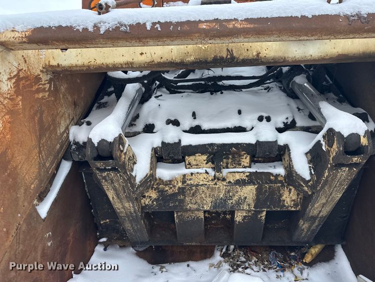 image for item DT6459 1995 Ford LNT8000 refuse truck