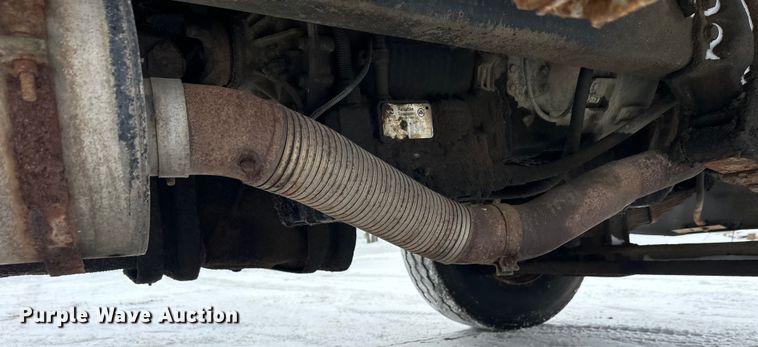 image for item DT6459 1995 Ford LNT8000 refuse truck