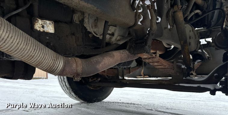 image for item DT6459 1995 Ford LNT8000 refuse truck