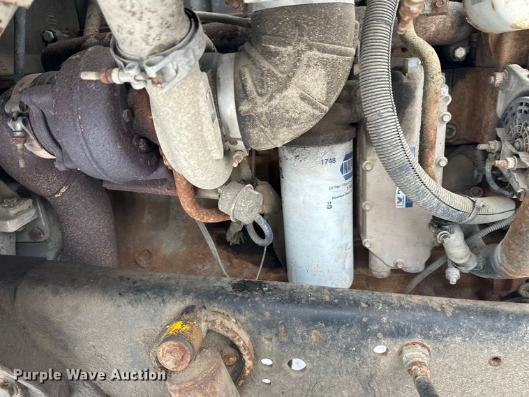 image for item DT6459 1995 Ford LNT8000 refuse truck