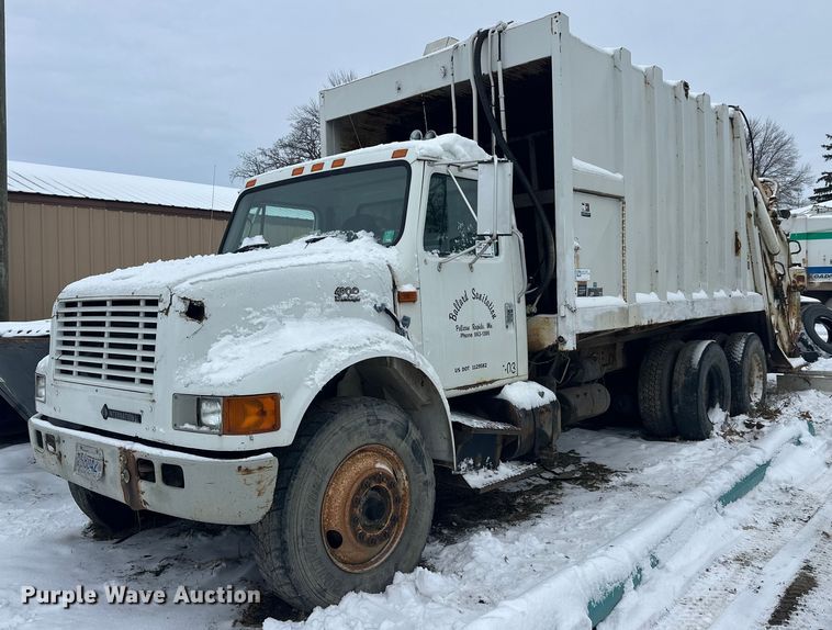 1997 International 4900 Refuse Truck VIN: 1HTSHAAR5VH465356 Lot: 999329097