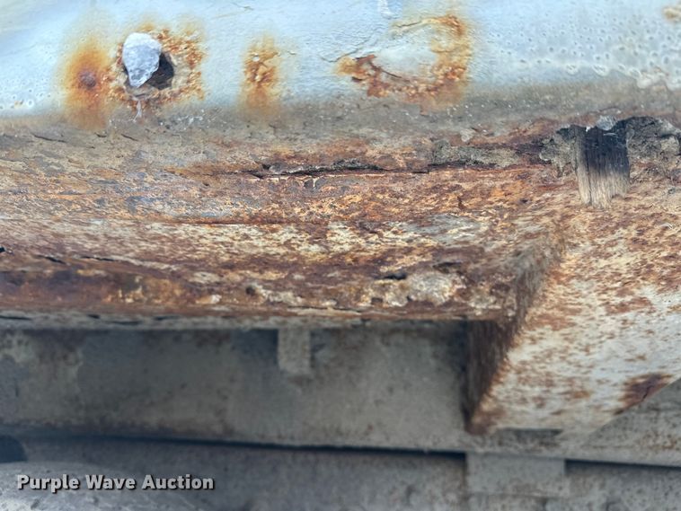 image for item DT6460 1997 International 4900 refuse truck