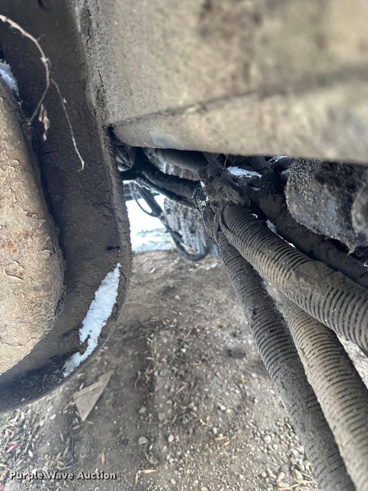 image for item DT6460 1997 International 4900 refuse truck