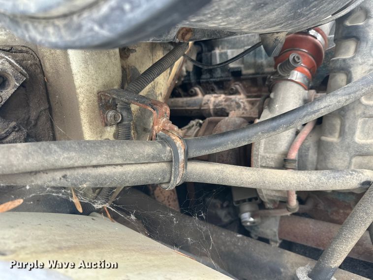 image for item DT6460 1997 International 4900 refuse truck