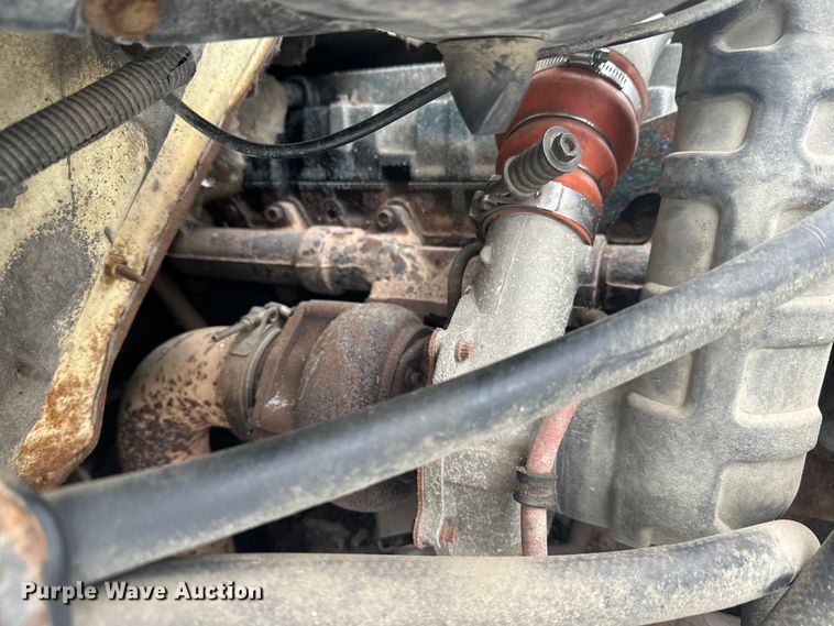 image for item DT6460 1997 International 4900 refuse truck