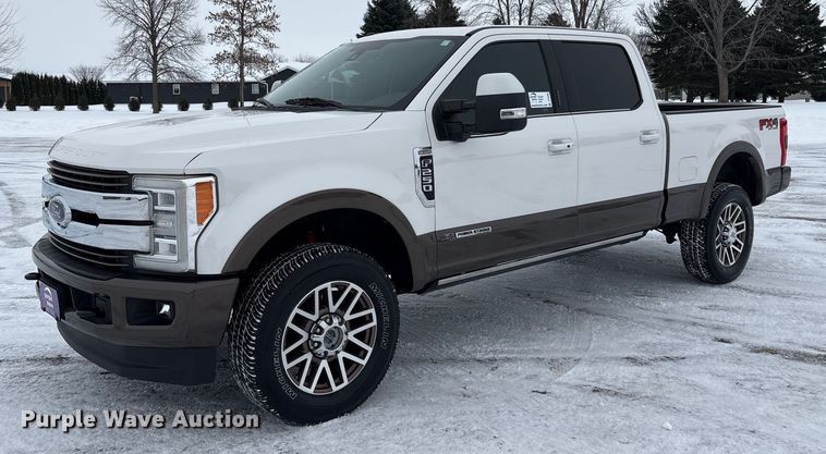 image for item DT6486 2017 Ford F250 King Ranch Crew Cab pickup truck