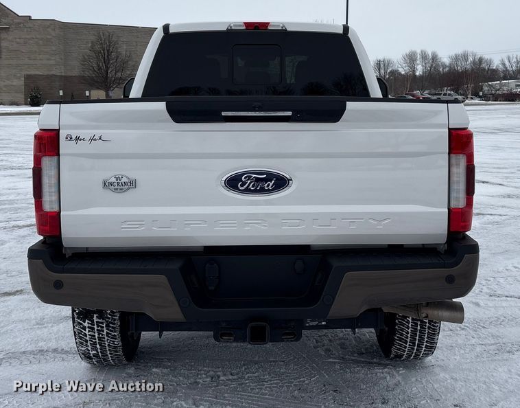 image for item DT6486 2017 Ford F250 King Ranch Crew Cab pickup truck