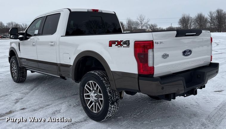 image for item DT6486 2017 Ford F250 King Ranch Crew Cab pickup truck