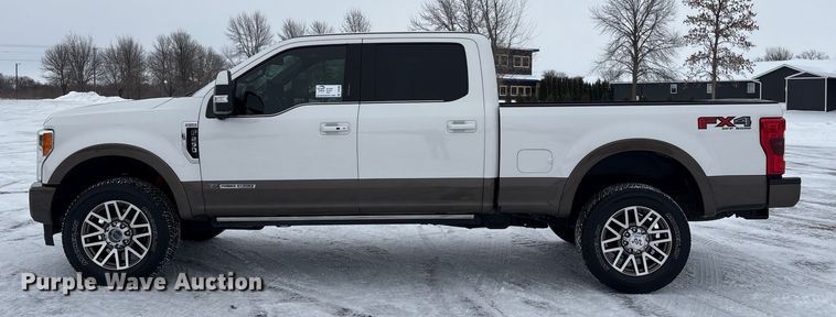 image for item DT6486 2017 Ford F250 King Ranch Crew Cab pickup truck