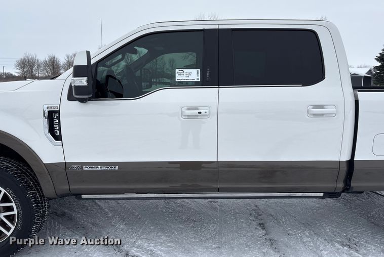 image for item DT6486 2017 Ford F250 King Ranch Crew Cab pickup truck