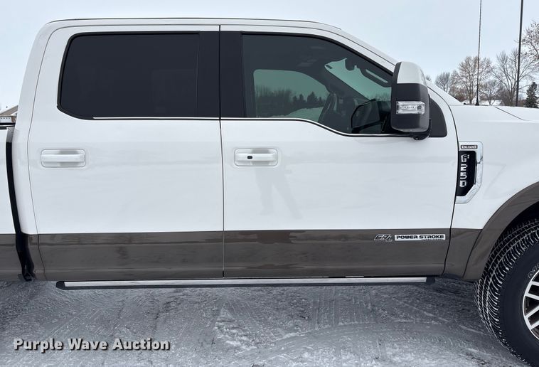 image for item DT6486 2017 Ford F250 King Ranch Crew Cab pickup truck