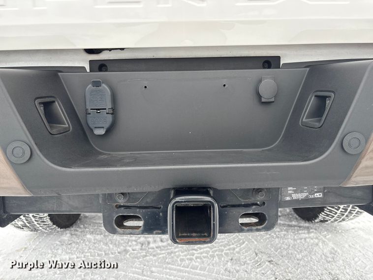 image for item DT6486 2017 Ford F250 King Ranch Crew Cab pickup truck